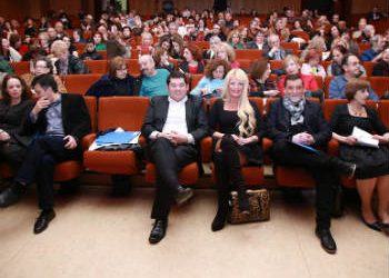 «Περιμένοντας τη βροχή»