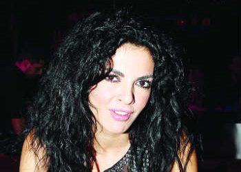 «Τον ζηλεύω και του το λέω…»