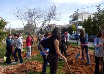 Δενδροφύτευση από μαθητές του «Αρσακείου»