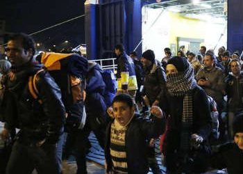 Αποστολές τροφίμων σε δομές αλληλεγγύης