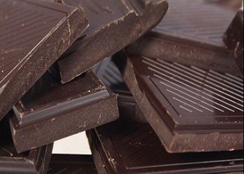 Η μαύρη σοκολάτα κάνει καλό!