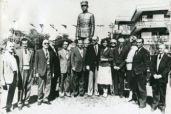 Μνημεία - Ανδριάντες - Αγάλματα στη Νέα Ερυθραία