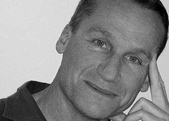 Ο διάσημος συγγραφέας  Αντρέι Μακίν στο Megaron Plus