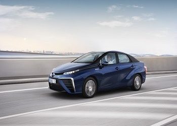 Toyota Mirai: “World Green Car 2016”
