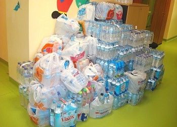 Προσφορά για τους πρόσφυγες