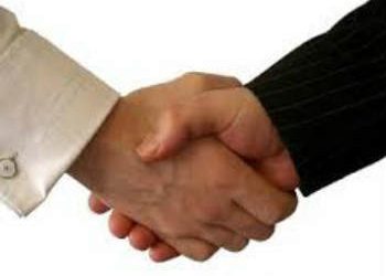 Υπέγραψαν συμφωνία