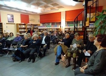 «Το μέλλον είναι πίσω μας»