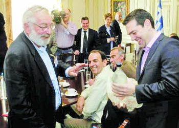 Στην… υγειά των κινητοποιήσεων