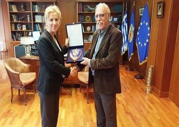 Συνάντηση της Ρένας Δούρου με τον ΑΝΥΠΕΘΑ