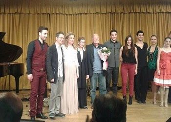 Τίμησαν τον πολυβραβευμένο Έλληνα συνθέτη Μίμη Πλέσσα