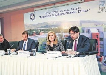 Στο πλευρό των προσφύγων