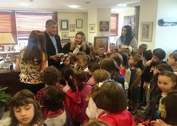 Κάλαντα του Λαζάρου από το 5ο Νηπιαγωγείο