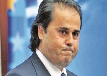 Ο Παπασταύρου και οι λίστες