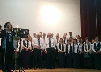 Πασχαλινοί ύμνοι και κλασικά έργα