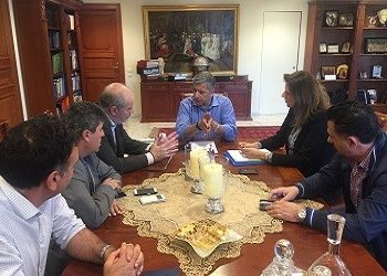 Συνάντηση Πατούλη με τον γενικό διευθυντή του ΟΑΚΑ