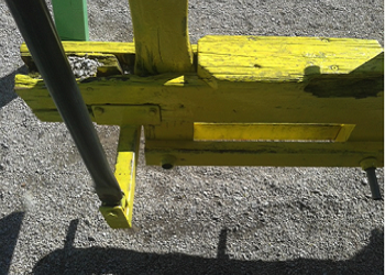 Βολές «Συμπολιτείας» για τις παιδικές χαρές