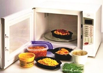 Κίνδυνος από τη χρήση πλαστικών στα μικροκύματα