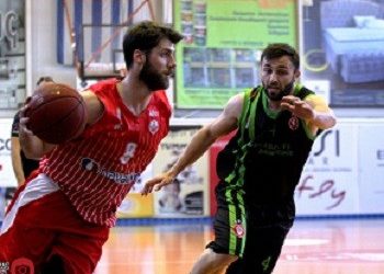 Επιστροφή στις νίκες για τον Πανερυθραϊκό