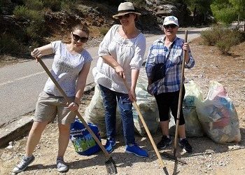 Καθάρισαν τον Υμηττό οι εθελοντές περιβάλλοντος