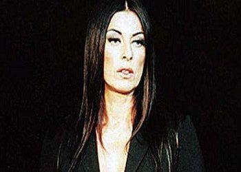 Τροχαίο είχε η Άντζελα Δημητρίου |  Συγκρούστηκε με λεωφορείο