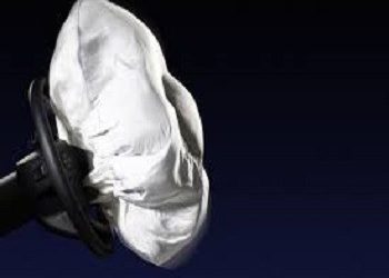 ΗΠΑ | Αυτοκινητοβιομηχανίες πουλούν οχήματα με ελαττωματικούς αερόσακους