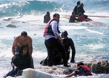 Τέσσερις νεκροί εκ των οποίων δύο ανήλικα σε ναυάγιο με πρόσφυγες ανοικτά της Λέσβου