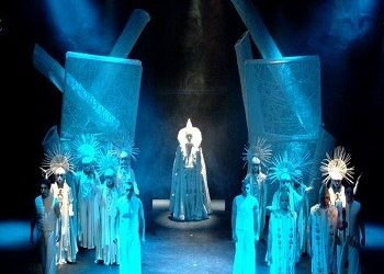 Πολλά χειροκροτήματα για τον «Αλκιβιάδη Άγιο»