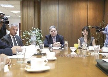 Διχασμός για τα εργασιακά