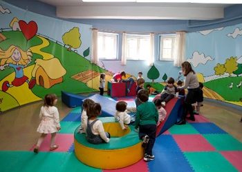 81.000 επιδοτούμενες θέσεις σε παιδικούς σταθμούς