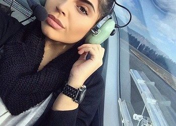 H πιο σέξι πιλότος του κόσμου είναι Κρητικιά!