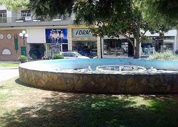 Λόγω γιορτής… φτιάχτηκε το συντριβάνι!