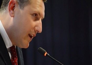 «Απαντήσεις προτού θρηνήσουμε ανθρώπινα θύματα»