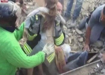 Μετά από 17 ώρες απεγκλωβίσθηκε ζωντανό 10χρονο κοριτσάκι στην Ιταλία