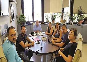 Εμπρακτη στήριξη στον εμπορικό κόσμο της πόλης