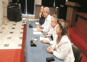 «Σε πράσινο, δρόμους, ρέματα και ηλεκτροφωτισμό»