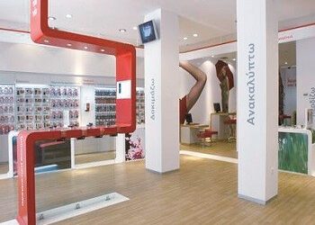 Ανακαίνισε 100 καταστήματα  και συνεχίζει…