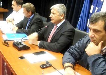 «Να μας αποδώσουν  τα αντισταθμιστικά που οφείλουν»