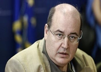 Φίλης για Θρησκευτικά: Θα εφαρμοστεί το πρόγραμμα που έχει αποφασιστεί