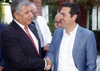 «Αποσυμφορήστε τα νησιά από τους πρόσφυγες»