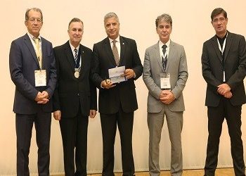 Βράβευση Πατούλη από την Ελληνική Ορθοπαιδική Εταιρεία