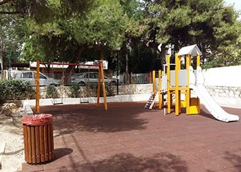 Ανακαινίστηκε η παιδική χαρά στην Φαιστού!