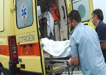 Έπεσε από τη σκάλα και σκοτώθηκε