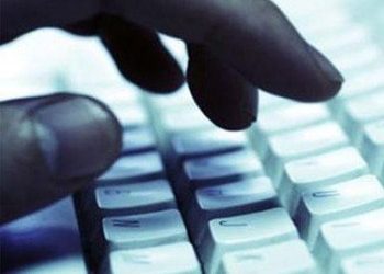 Επιτήδειοι εξαπατούν επαγγελματίες μέσω email