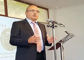 «Εργαζόμαστε αγνοώντας το πολιτικό ρίσκο»