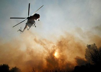 Σε εξέλιξη μεγάλη πυρκαγιά στη Νάξο