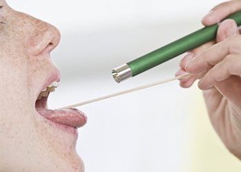 1.000 strep test σε δημοτικά Κέντρα Υγείας και Ιατρεία