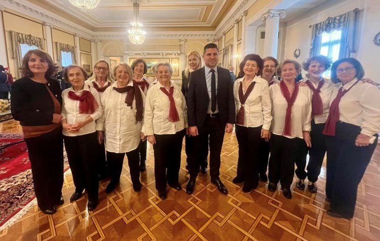 Στο Προεδρικό Μέγαρο τα ΚΑΠΗ του Δήμου Αγίας Παρασκευής