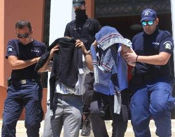 Εκδίδονται στην Τουρκία 3 από τους 8 στρατιωτικούς