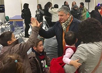 «Τα μαγικά Χριστούγεννα του Ανήλιαγου και της Αφέγγαρης»