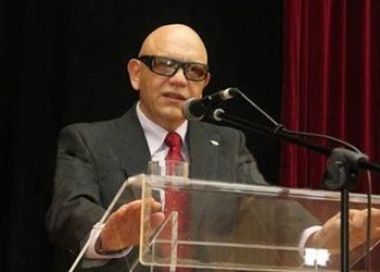 Σπύρος Παπασπύρος: «Διά περιφοράς»